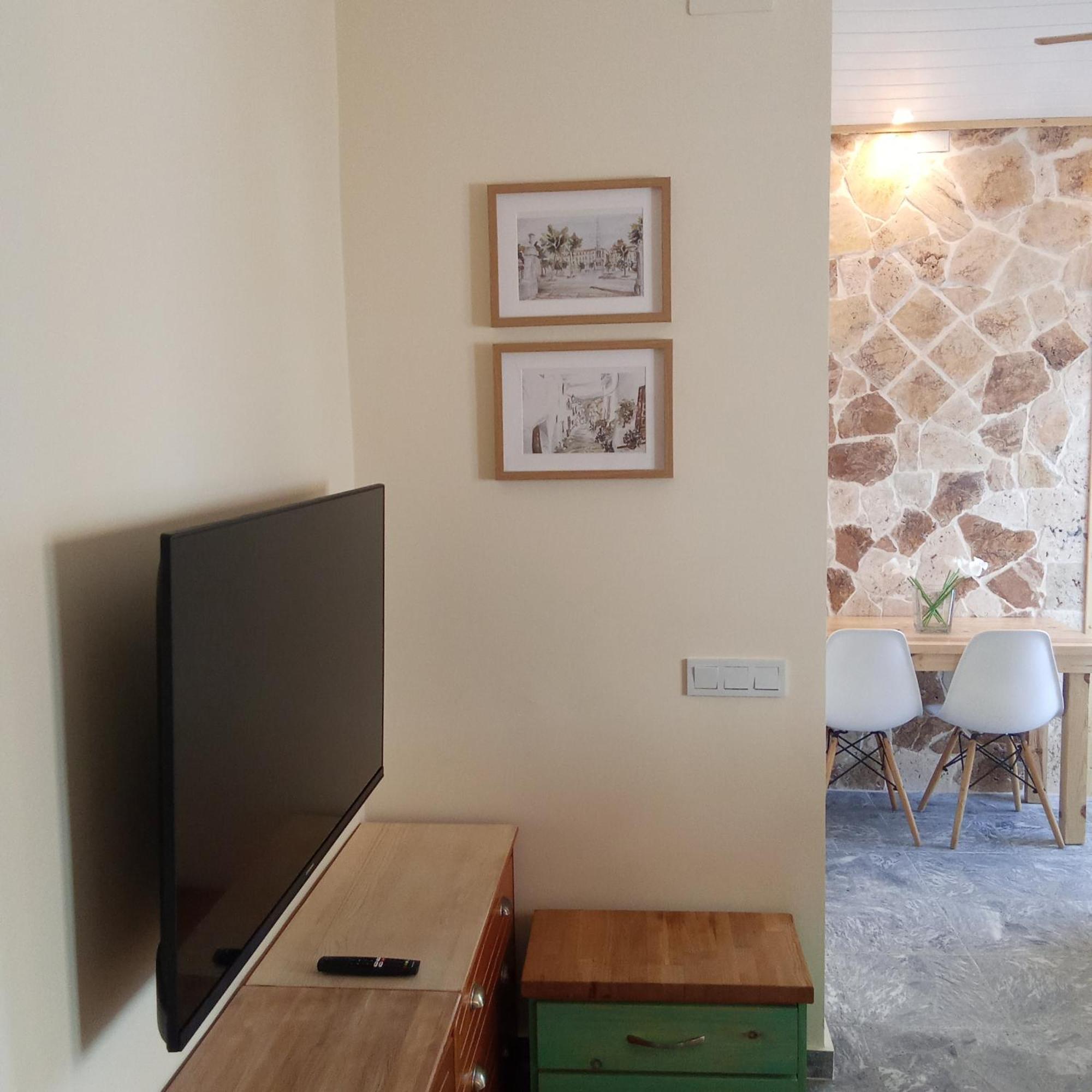 Oasis En La Ciudad Apartment Malaga Luaran gambar